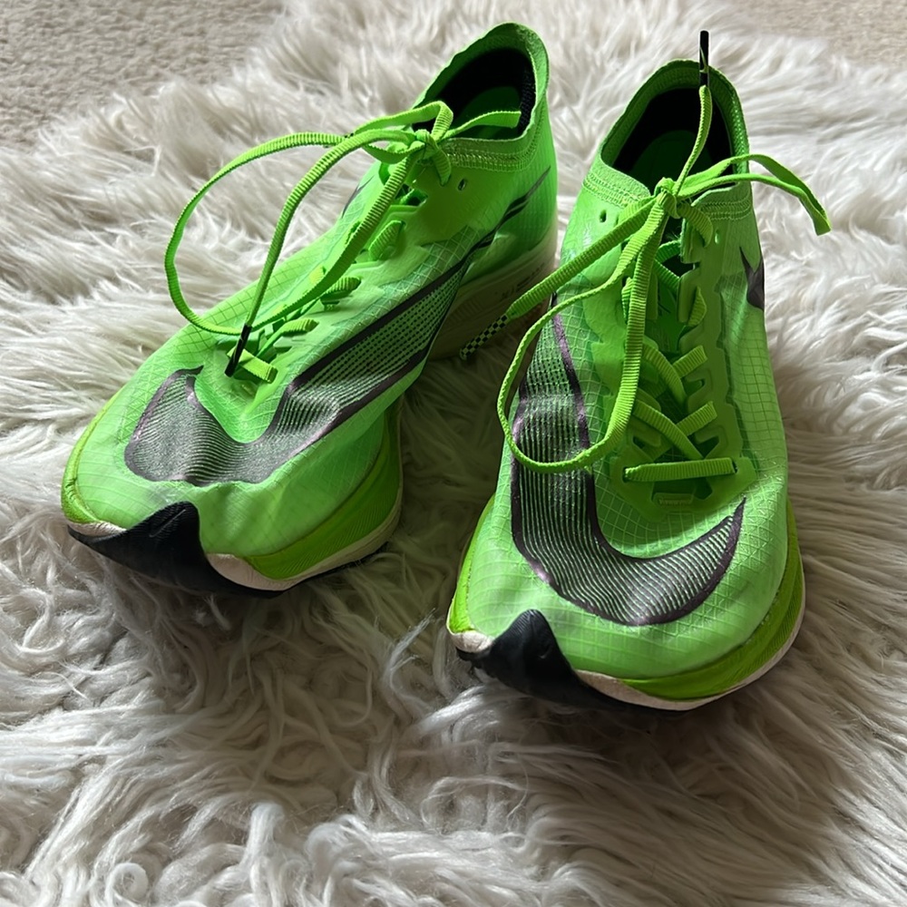 Size 7 Nike ZoomX Vaporfly Road Racing Shoes - Picture 12 of 13